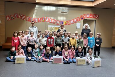 Neuer Rekord bei der Bücherkofferverteilung an den Hohenloher Grundschulen