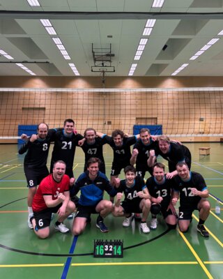 Glückliche Sieger und fünf Punkte für die Tabelle (Bild vergrößern)