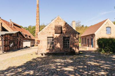 Ätzerei/Schleiferei - Neue Hütte im Museumsdorf Glashütte (Bild vergrößern)