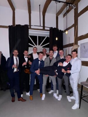 1. Herren nach dem Sieg auf dem TuS Ball