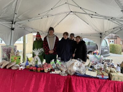 Weihnachtsbaumverkauf und Dorftombola