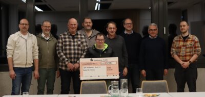 Spendenübergabe "Bratenduft liegt in der Luft" (Bild vergrößern)