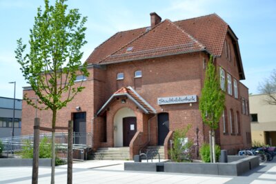 Unser Bild zeigt die Stadtbibliothek auf dem Campusplatz.