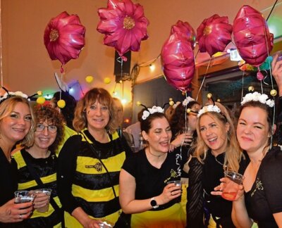 900 Partygäste feiern beim Lumpenball