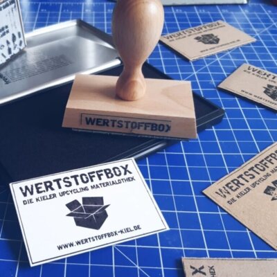 Meldung: 03.07.2021 // Our first business cards