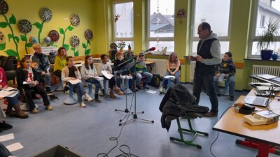 Meldung: Hörspielprojekte in den beiden 4. Klassen