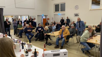 BMZ-Skat- und Doppelkopf Turnier &gt; Bilder von den Siegern