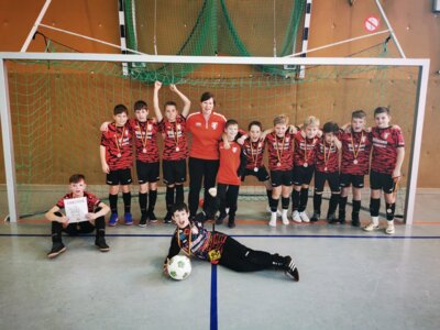 E-Jugend erreicht den 3. Platz bei der Hallenkreismeisterschaft (Bild vergrößern)