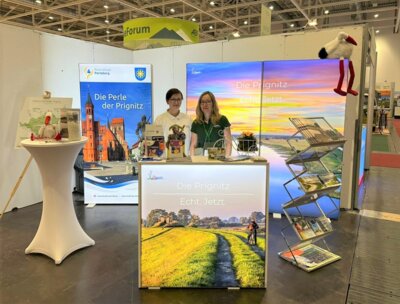 Foto zur Meldung: Rolandstadt Perleberg und der Tourismusverband Prignitz präsentieren Reiseregion und Rolandstadt auf der ABF, der Freizeit- und Erlebnismesse in Hannover