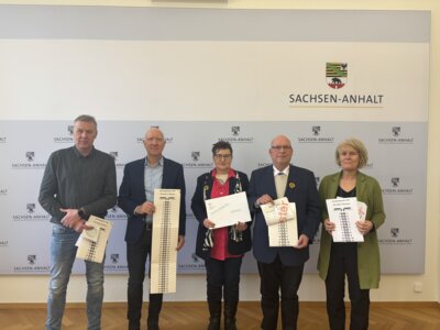 Bundestagswahl am 23. Februar 2025 – Barrierefreie Wahlhilfen für blinde und sehbehinderte Menschen (Bild vergrößern)