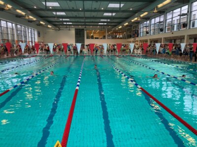 Erfolgreiche "Jahnschwimmer" (Bild vergrößern)