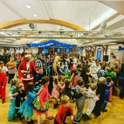 Meldung: Junge Jecken begeistern das Publikum beim Kinderkarneval