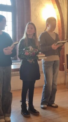 Gewinnerin des Vorlesewettbewerbes der 6. Klassen (Bild vergrößern)