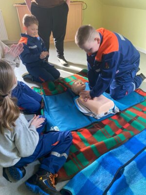 Meldung: Erste Hilfe bei der Jugendfeuerwehr Lostau –  Lebensretter von Morgen gut vorbereitet