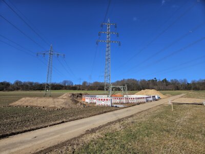 Erneuerung 110.000 Volt Stromleitung
