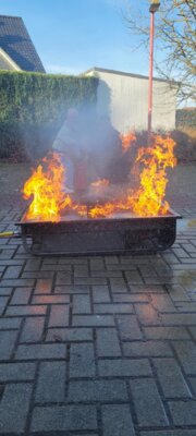 Besuch bei der Feuerwehr Lutten Jg. 3