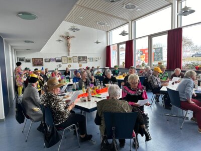 Seniorenfasching (Bild vergrößern)