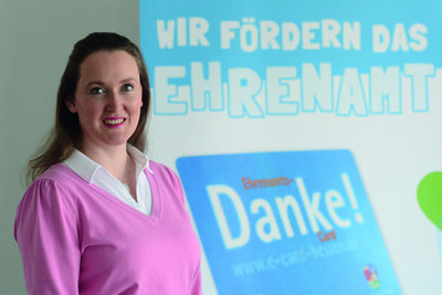 Karina Glahn steht im Koordinierungszentrum für Bürgerengagement Ehrenamtlichen, Vereinen und Kommunen mit Rat und Tat zur Seite. (Bild vergrößern)