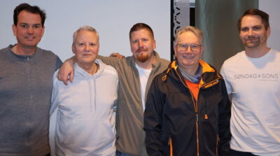 Der neue Vorstand der Tennisabteilung mit (von links) dem stellvertretenden Abteilungsleiter Jan Behnken, Sportwart Michael Bluhm, Arbeitseinsatzkoordinator Johannes Arndt, Finanzwart Jürgen Richter und dem Abteilungsleiter Oliver Sickau.