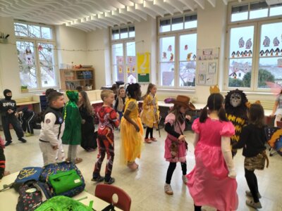 Meldung: Närrisch und bunt geht's an der Fasnet zu!