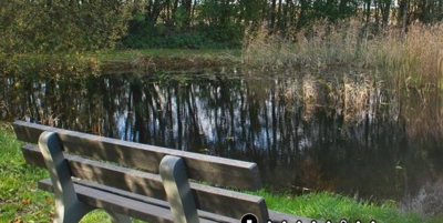 Der Wanderweg am Biotop in der Verlängerung des Laura-Hansen-Weges ist gesperrt bzw. nur auf eigene Gefahr begehbar (Bild vergrößern)