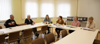 Pressestelle Kreisverwaltung/ Tilo Wanka:  Der Kreiswahlausschuss des Wahlkreises 65 bestätigte unter Vorsitz von Kreiswahlleiterin Susann Kirst (3.v.r.) in öffentlicher Sitzung in Herzberg die Ergebnisse der Bundestagswahl 2025.