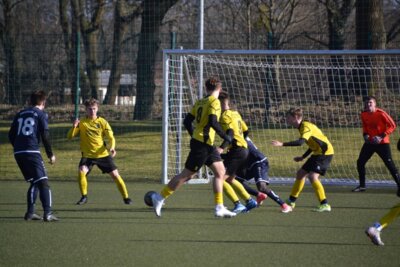 Kantersieg im Testspiel für SpG #FSVA/SFC (Bild vergrößern)