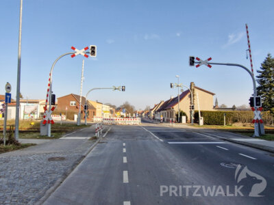 Der Bahnübergang in der Havelberger Straße von Pritzwalk wird am 18. März voraussichtlich für einen Tag voll gesperrt. Foto: Stadt Pritzwalk (Bild vergrößern)