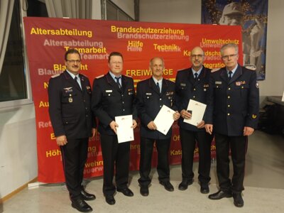 Besondere Ehrung für Kreisbrandmeister Klaus-Peter Grote