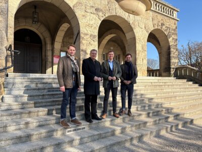Wittenbergers Baumamtsleiter Martin Hahn, Wittenberges Bürgermeister Dr. Oliver Hermann, Neuruppins Bürgermeister Nico Ruhle und Jan Juraschek, Bau-Dezernent in Neuruppin (v.l.)  I Foto: Antje Kranz (Bild vergrößern)