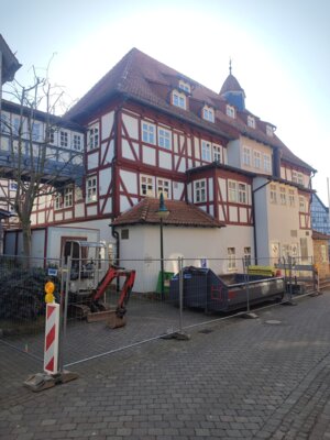 Neuer Fahrstuhl für das Rathaus Immenhausen – Bauarbeiten haben begonnen (Bild vergrößern)
