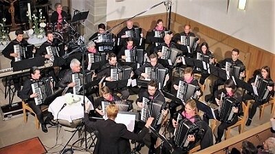 „Junges Konzert“ begeistert das Publikum (Bild vergr&ouml;&szlig;ern)