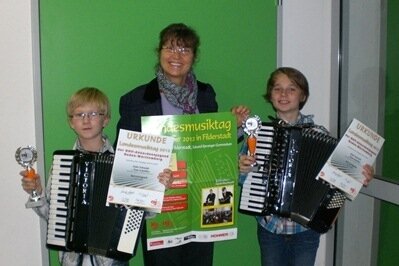 HVG-Duo erfolgreich beim Landesmusiktag 2012 (Bild vergr&ouml;&szlig;ern)