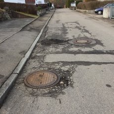 Die jährlichen Straßenunterhaltungsarbeiten haben begonnen (Bild vergr&ouml;&szlig;ern)