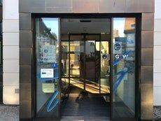 Rathaus, Kundencenter der Stadtwerke GEW GmbH und die Stadtbücherei sind ab Montag, 14. März 2022 wieder geöffnet (Bild vergr&ouml;&szlig;ern)