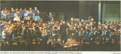 Das Jubiläumskonzert begeistert die Zuhörer (Bild vergr&ouml;&szlig;ern)