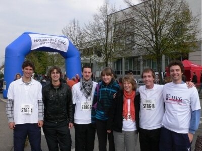 Harmonische Läufer beim Bottwartal-Marathon (Bild vergr&ouml;&szlig;ern)