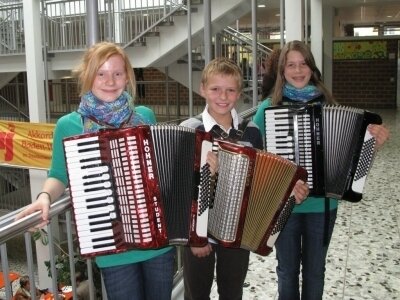 Erfolgreiche Teilnehmer/innen beim Landesmusiktag 2010 (Bild vergr&ouml;&szlig;ern)