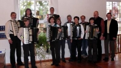 1. Orchester in der Martinskirche in Großbottwar (Bild vergr&ouml;&szlig;ern)