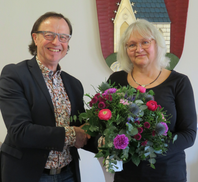 Bürgermeister Bernhard Uhl (links) und Sabine Gay (links) (Bild vergrößern)