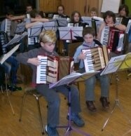 Konzertreif nach vier Monaten Musikunterricht (Bild vergr&ouml;&szlig;ern)