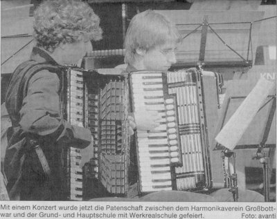 Musikpatenschaft feierlich mit Urkunde besiegelt (Bild vergr&ouml;&szlig;ern)