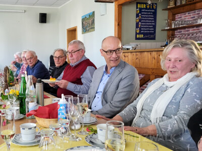 Im Seniorenclub Seefeld war überraschend Bürgermeister Dr. Ronald Thiel zu Gast. Foto: Stadt Pritzwalk (Bild vergr&ouml;&szlig;ern)
