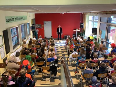 Karneval- Verkleidungstag an der GGS Volmarstein (Bild vergrößern)