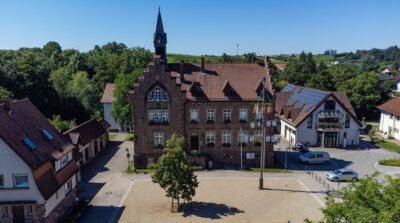 Rathaus Wiesenbach (Bild vergr&ouml;&szlig;ern)