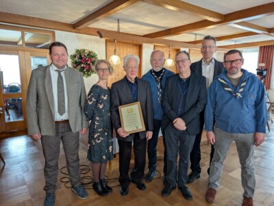 Foto zur Meldung: Waldemar Schäfer aus Prackenbach feierte seinen 90. Geburtstag mit Dankgottesdienst und vielen Gästen
