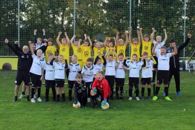 E-Junioren gewinnen 1. Spiel der Platzierungsrunde