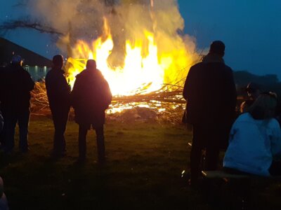Foto zur Meldung: Osterfeuer der Ortsfeuerwehren
