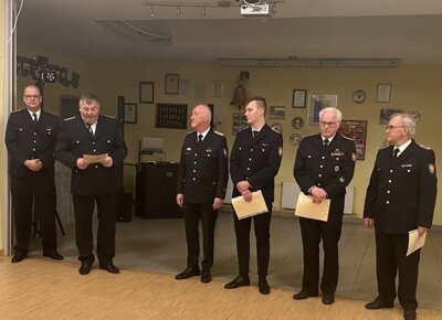 Foto zur Meldung: Ehrungen und Beförderung bei der Feuerwehr Borgwedel