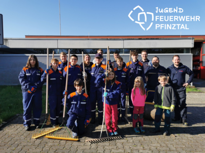 Aktion Blumenwiese der Jugendfeuerwehr (Bild vergrößern)